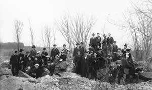 rofessor Samuel Calvin and class at the State Quarry, Iowa, April 22, 1899
